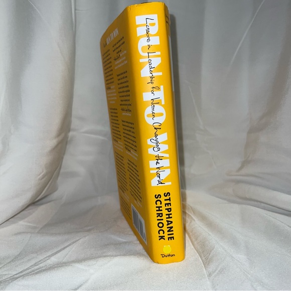 Stephanie Schriock *Run To Win: Lesson in Leadership for Women BUY 2 GET 1 NEW - Picture 4 of 13